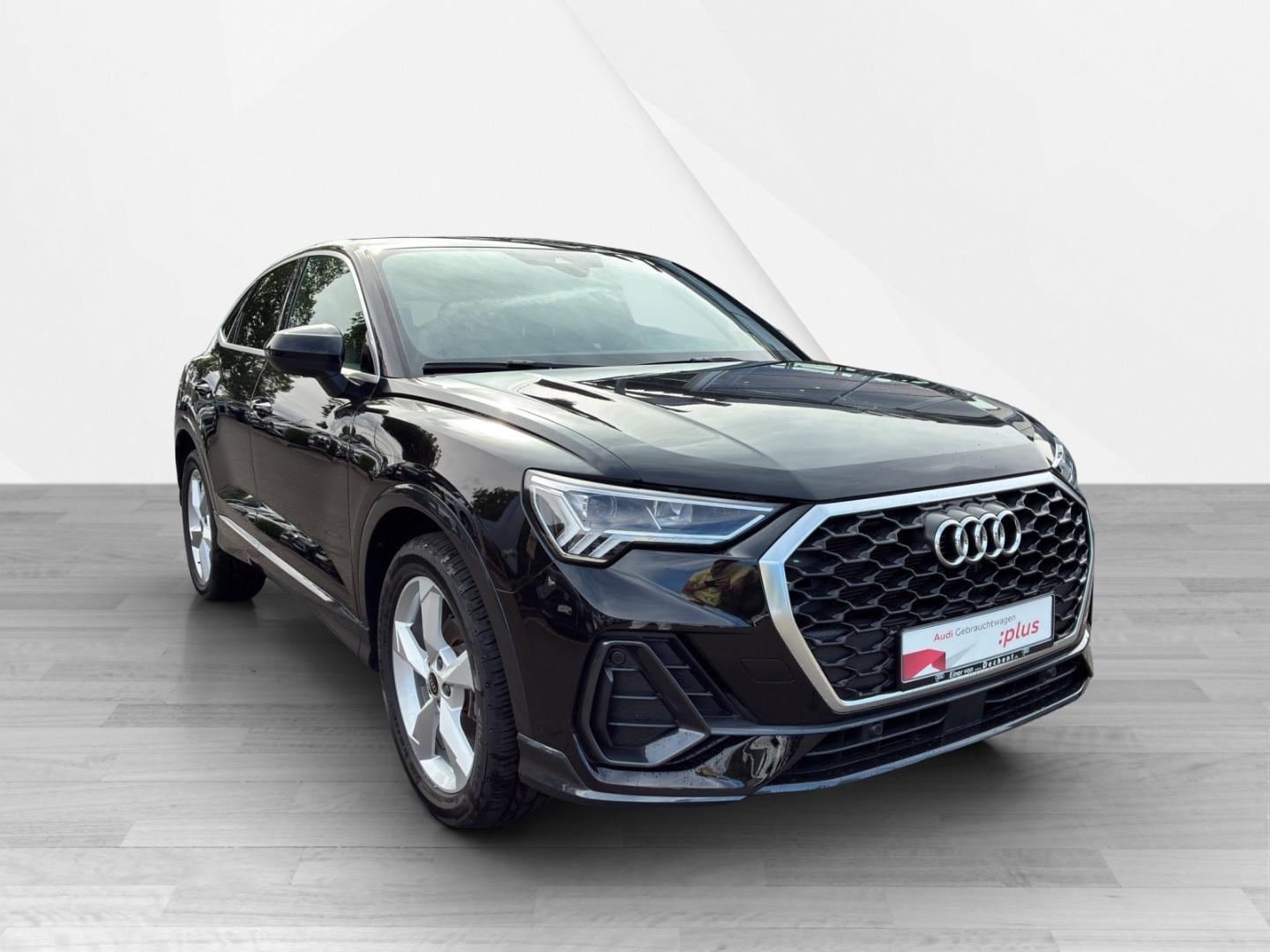 Bild über Audi Q3 Sportback 35 TFSI S tronic - für weitere Informationen kontaktieren Sie den Audi Partner