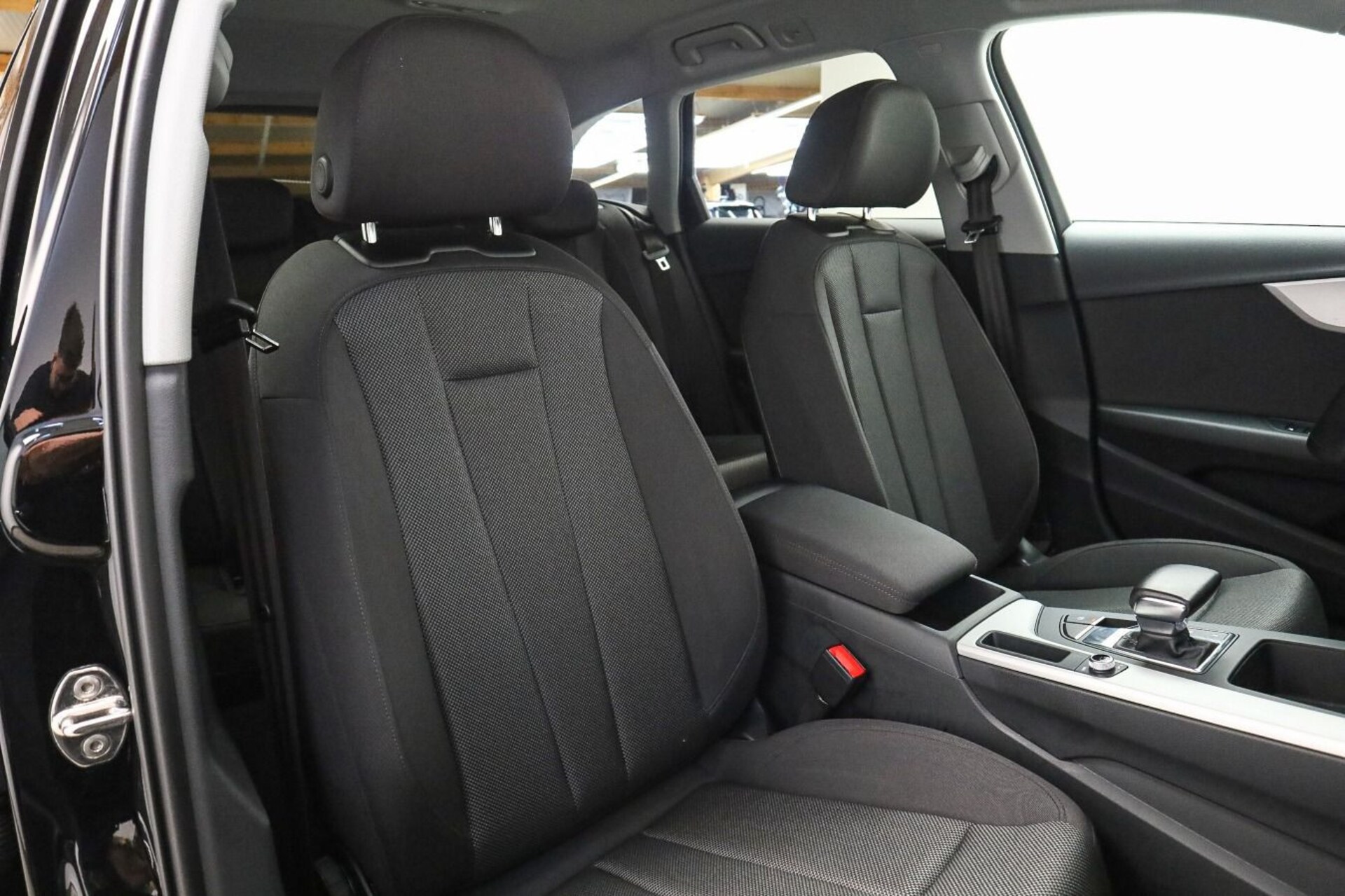 Audi A4 Avant S line