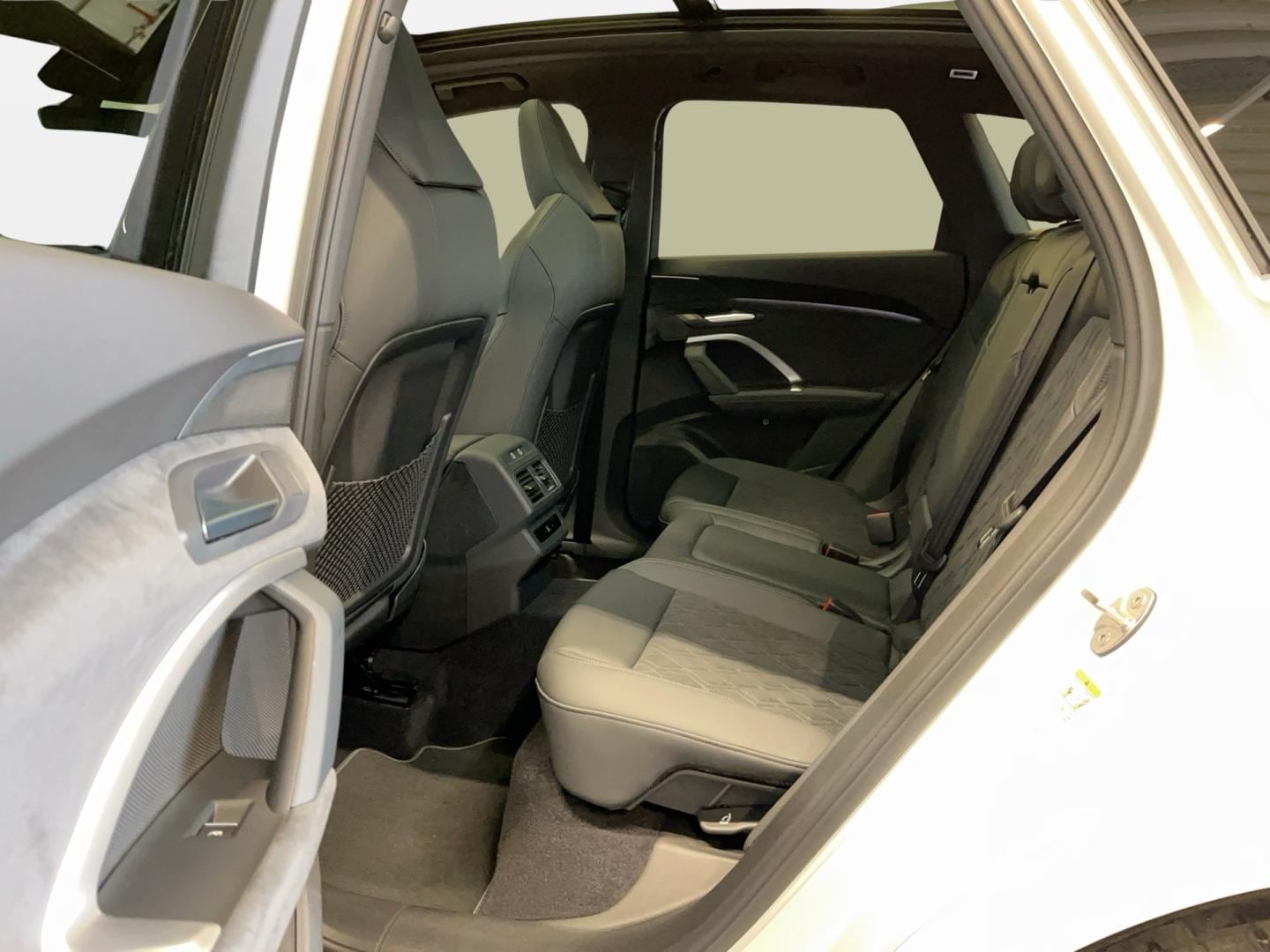 Bild über Audi Q5 SUV e-hybrid e-hybrid quattro S tronic - für weitere Informationen kontaktieren Sie den Audi Partner