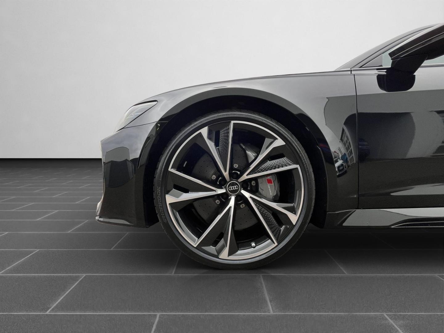 Image about Audi RS 6 Avant TFSI quattro tiptronic