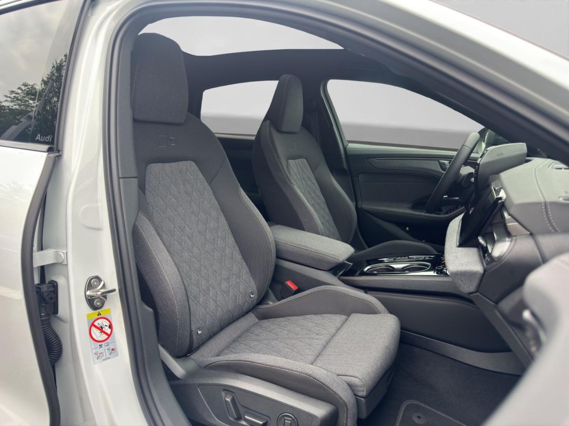 Audi A6 Limousine e-hybrid edition one