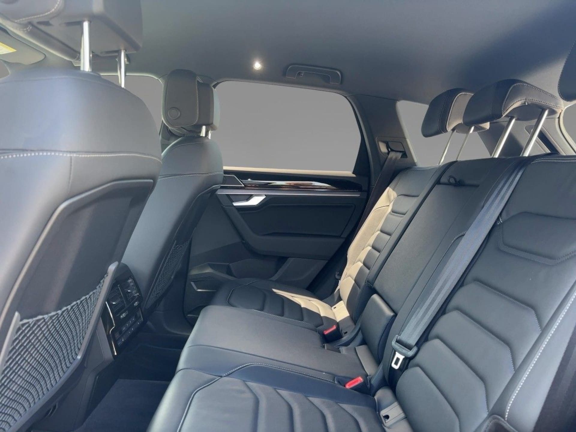 Volkswagen Touareg R