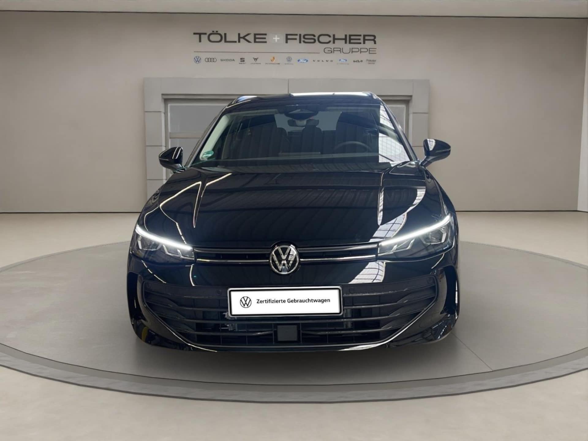 Volkswagen Passat Basis-Modell
