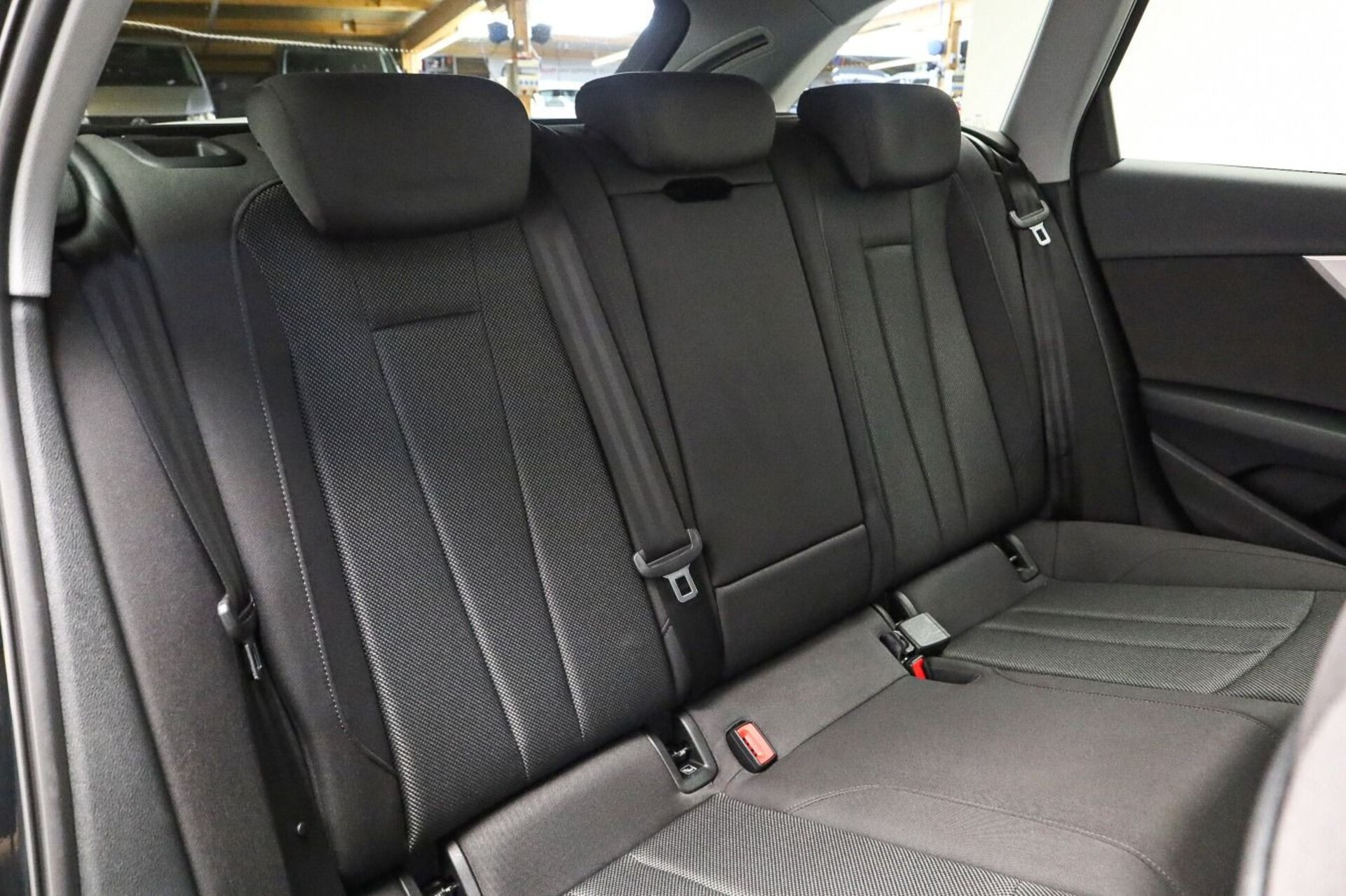 Audi A4 Avant S line
