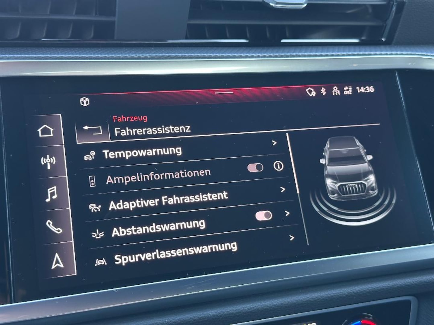Bild über Audi Q3 S line 40 TFSI quattro S tronic - für weitere Informationen kontaktieren Sie den Audi Partner