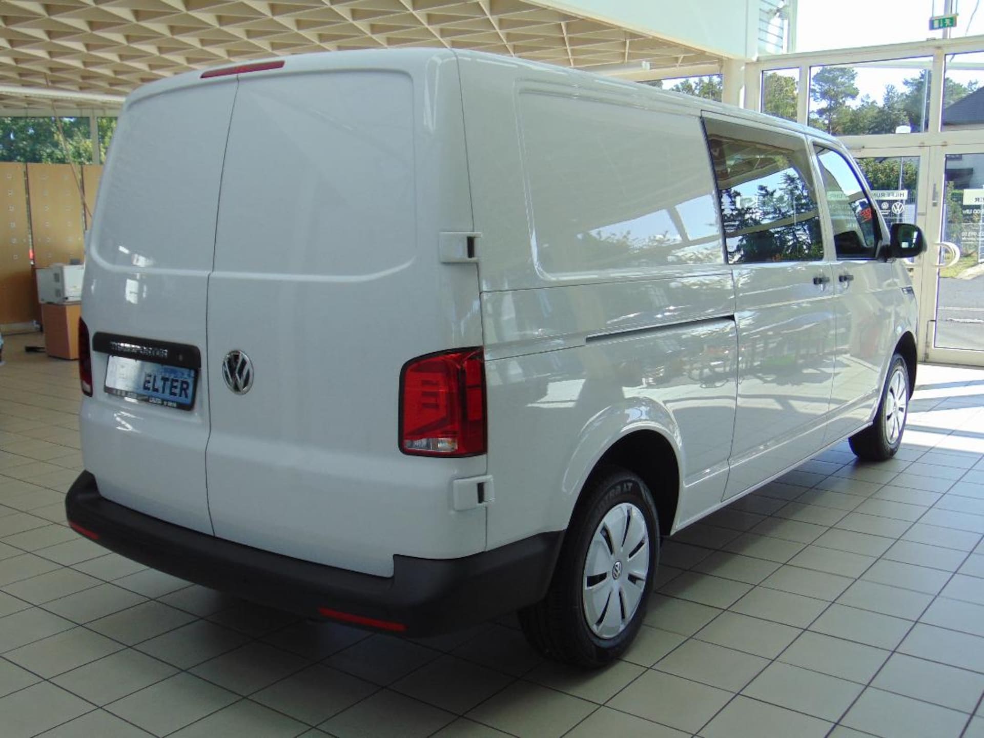Volkswagen T6.1 Transporter Kasten langer Radstand