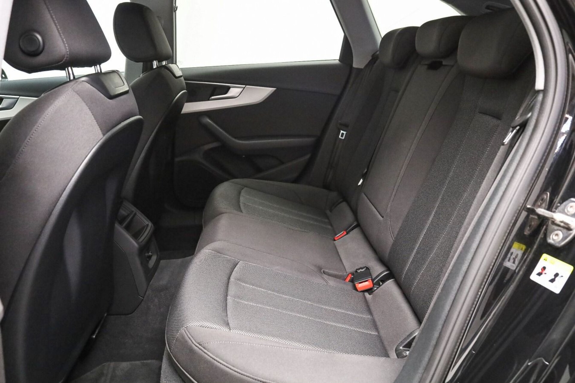 Audi A4 Avant S line