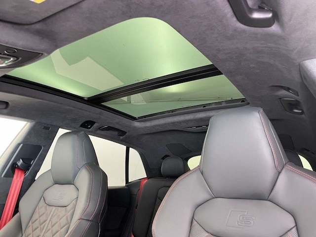 2026 Audi SQ8 Prestige - Photo 18
