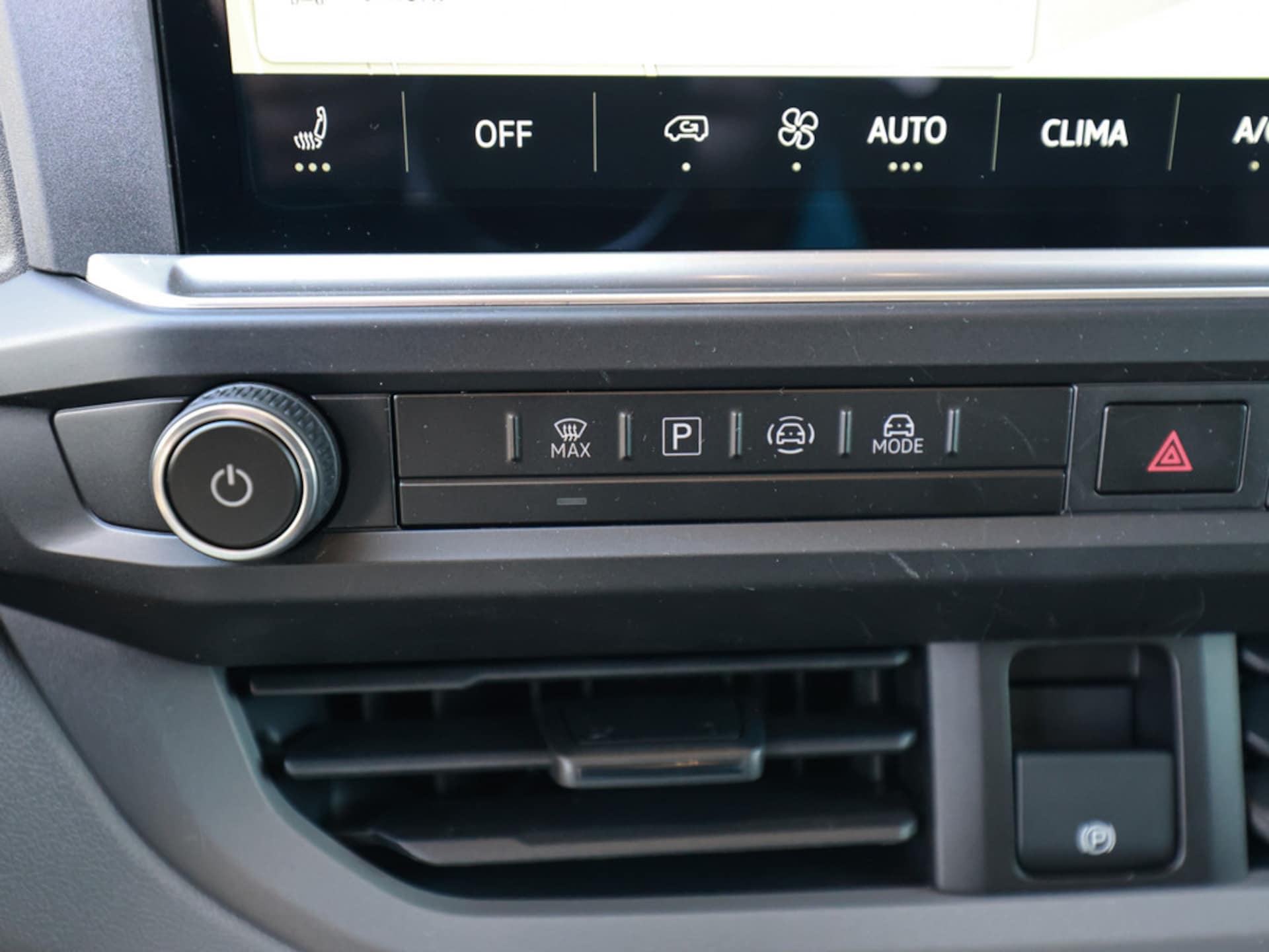Volkswagen Caravelle langer Radstand Basis-Modell
