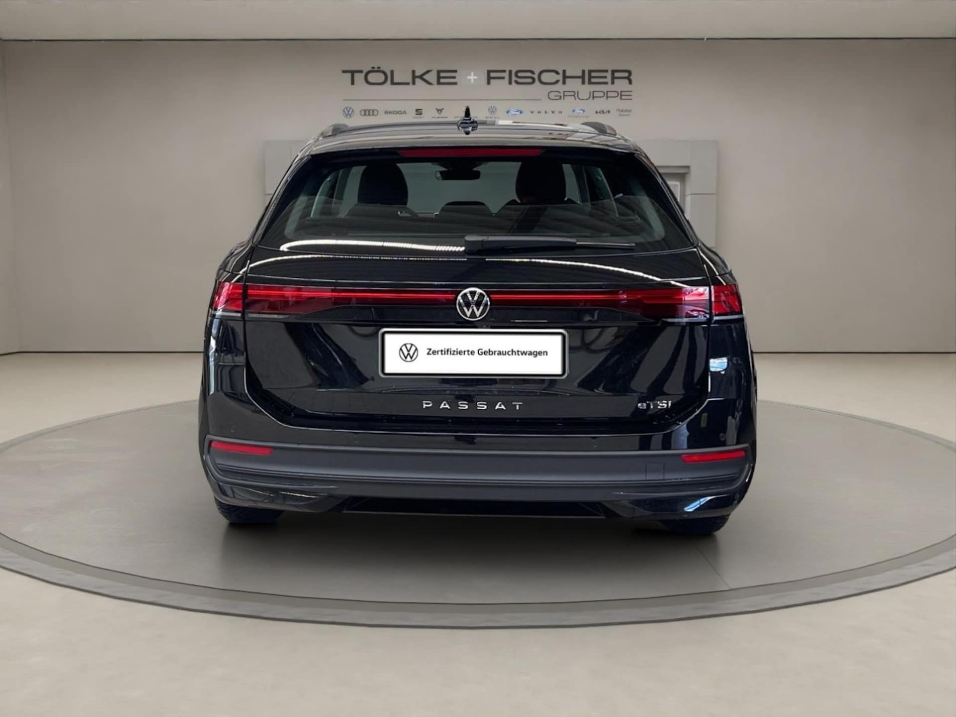 Volkswagen Passat Basis-Modell