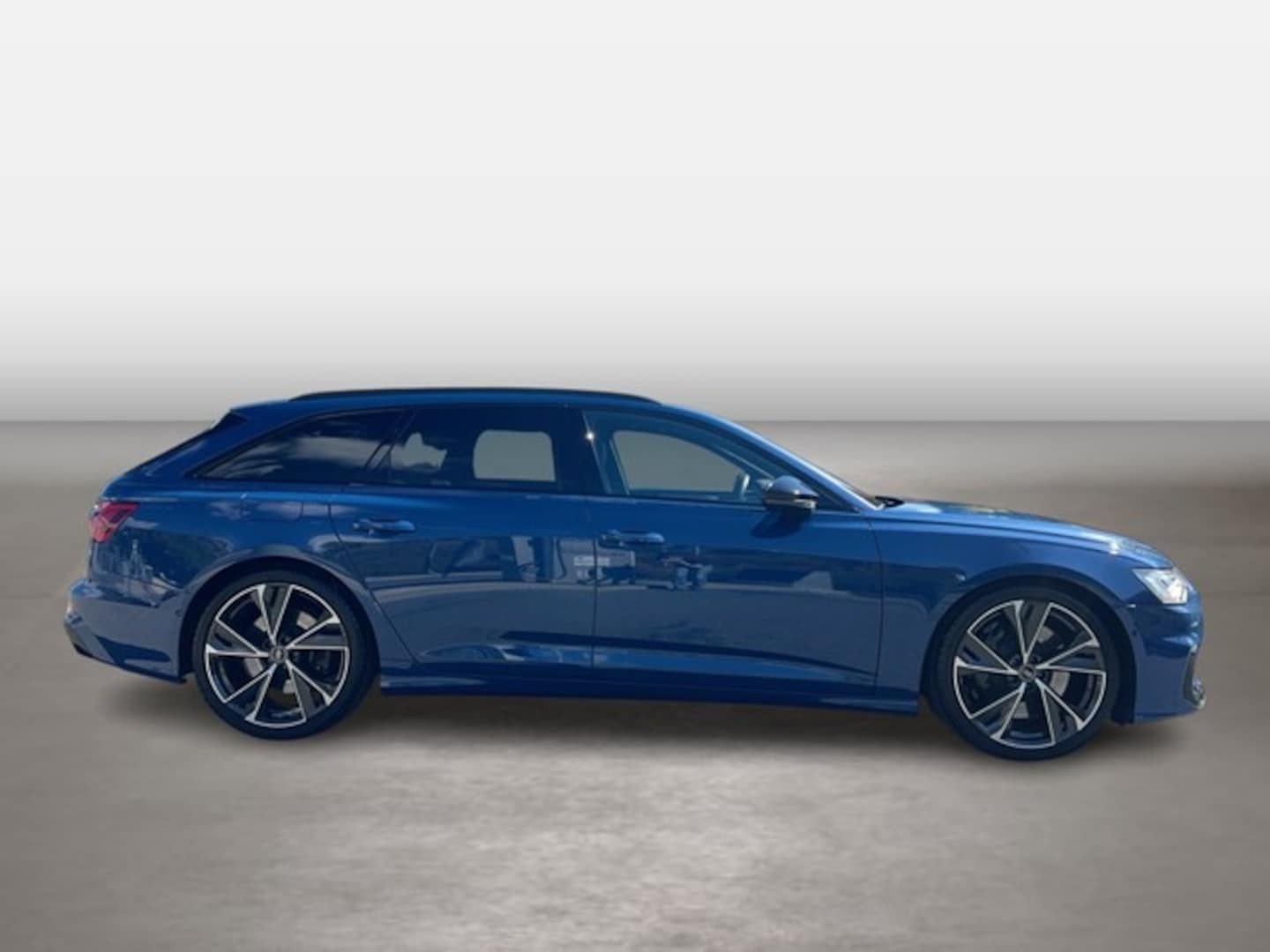 Bild über Audi S6 Avant TDI quattro tiptronic - für weitere Informationen kontaktieren Sie den Audi Partner