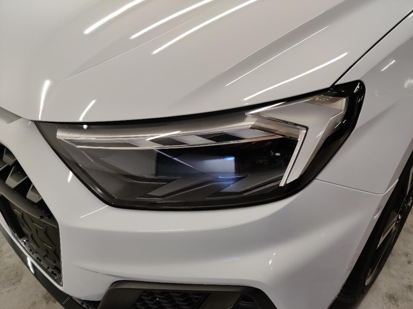 Bild über Audi A1 Sportback S line 35 TFSI S tronic - für weitere Informationen kontaktieren Sie den Audi Partner