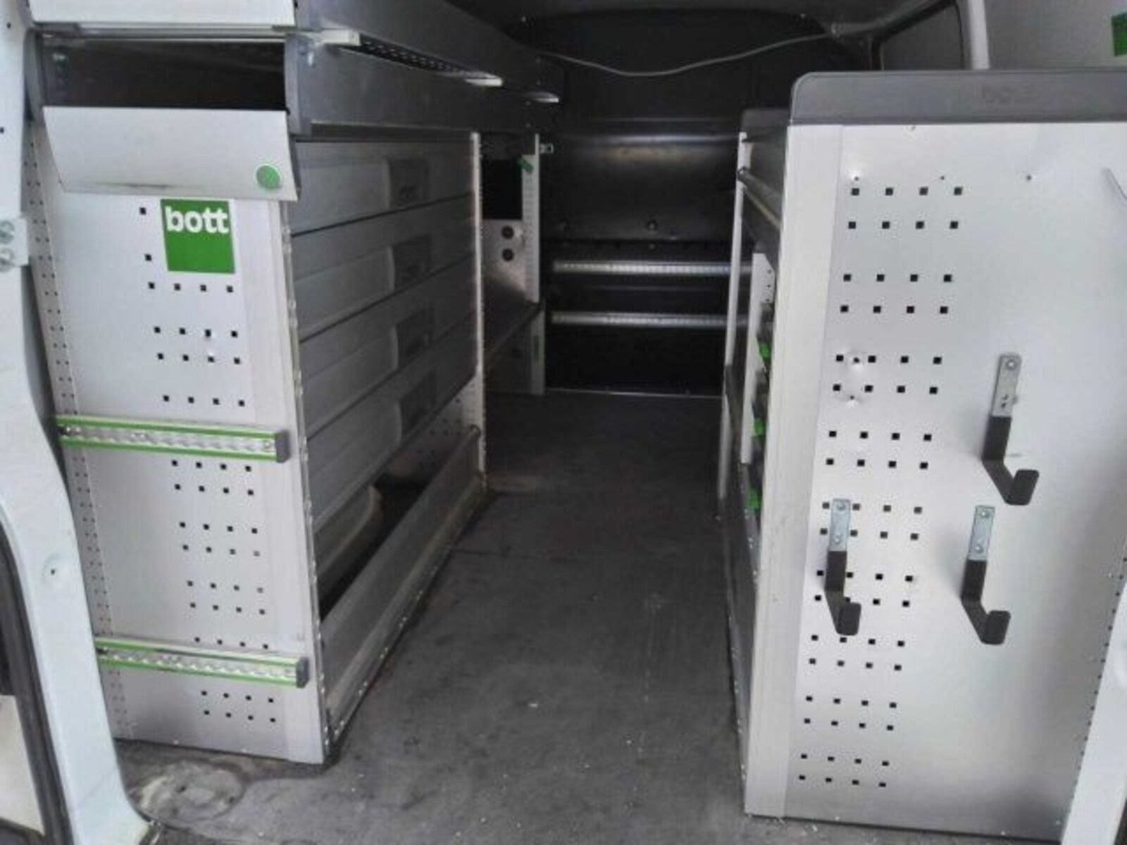 Volkswagen T6.1 Transporter Kasten kurzer Radstand – Bild 11