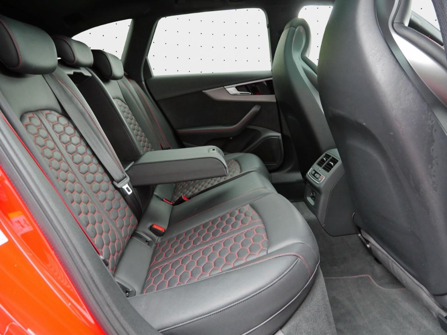Image about Audi RS 4 Avant TFSI quattro tiptronic