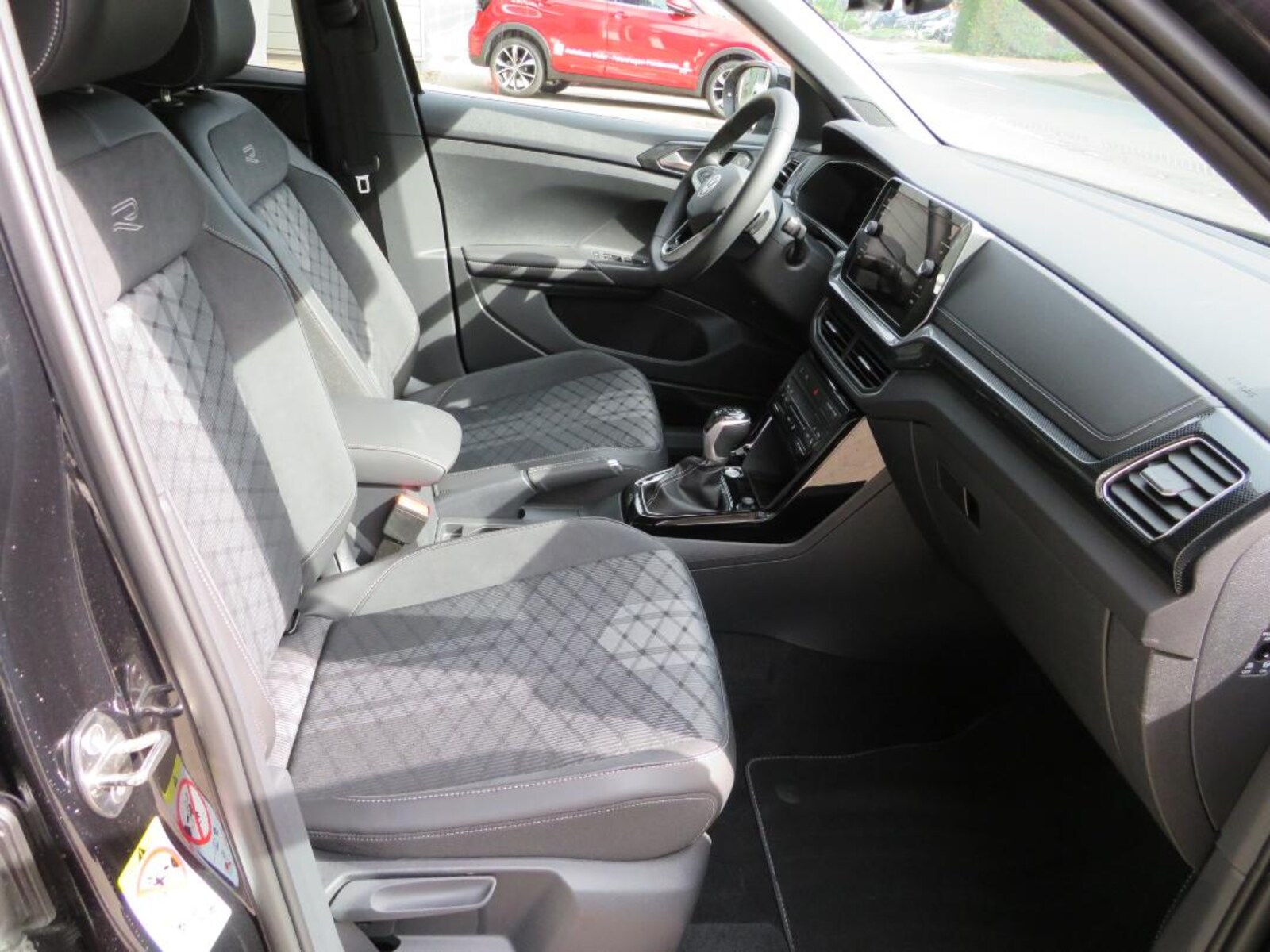 Volkswagen T-Cross – Bild 9