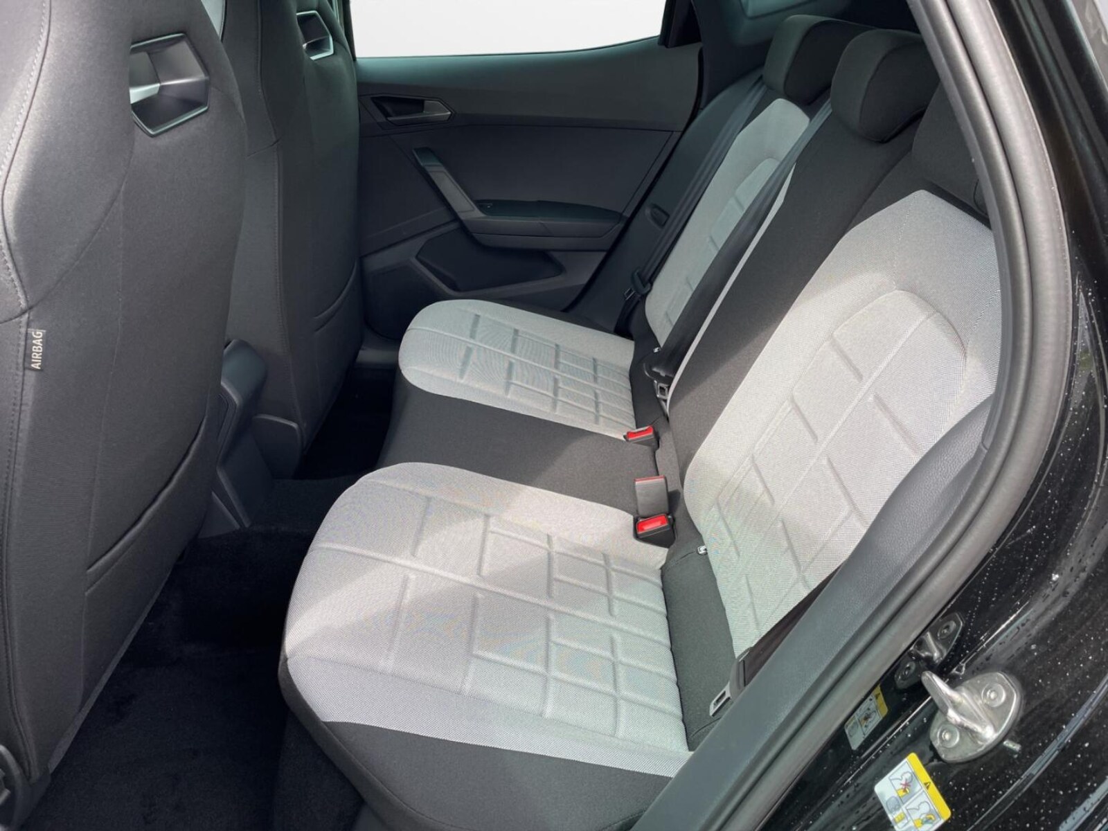 SEAT Arona – Bild 12