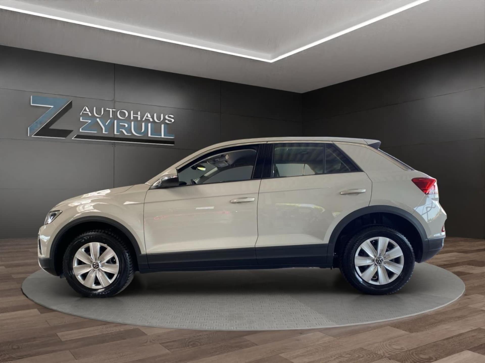 Volkswagen T-Roc Basis-Modell
