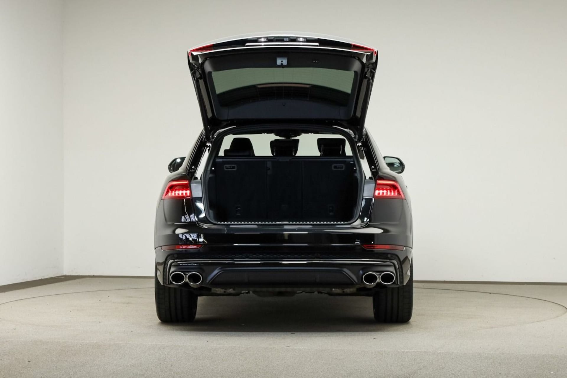Audi SQ8 SUV