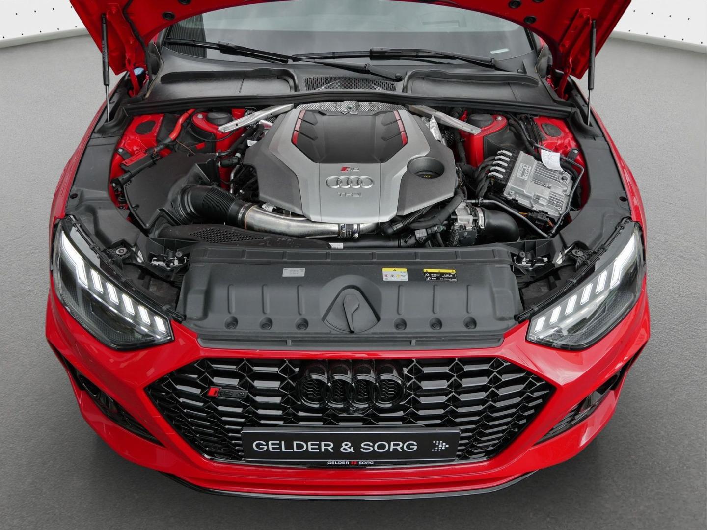 Image about Audi RS 4 Avant TFSI quattro tiptronic