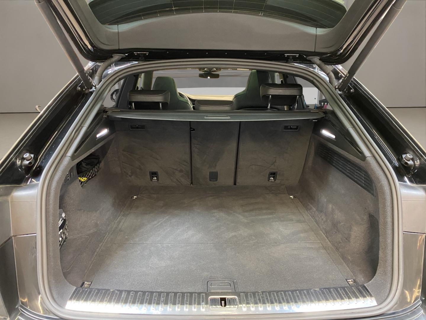 Image about Audi SQ8 TFSI quattro tiptronic