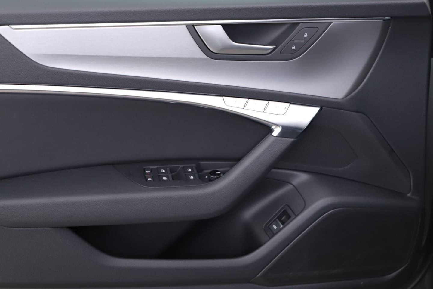 Bild über Audi A6 Avant sport 45 TFSI S tronic - für weitere Informationen kontaktieren Sie den Audi Partner