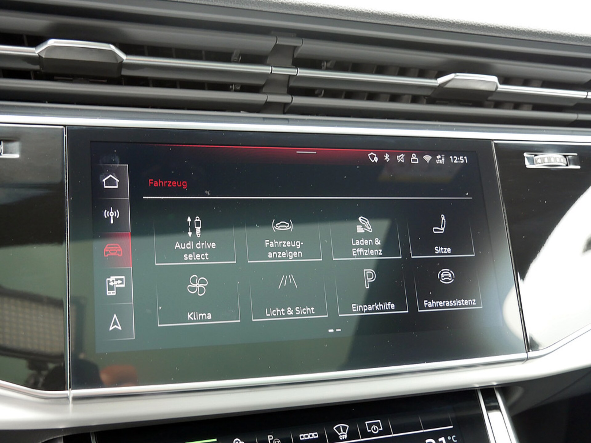 Audi Q7 SUV TFSI e S line