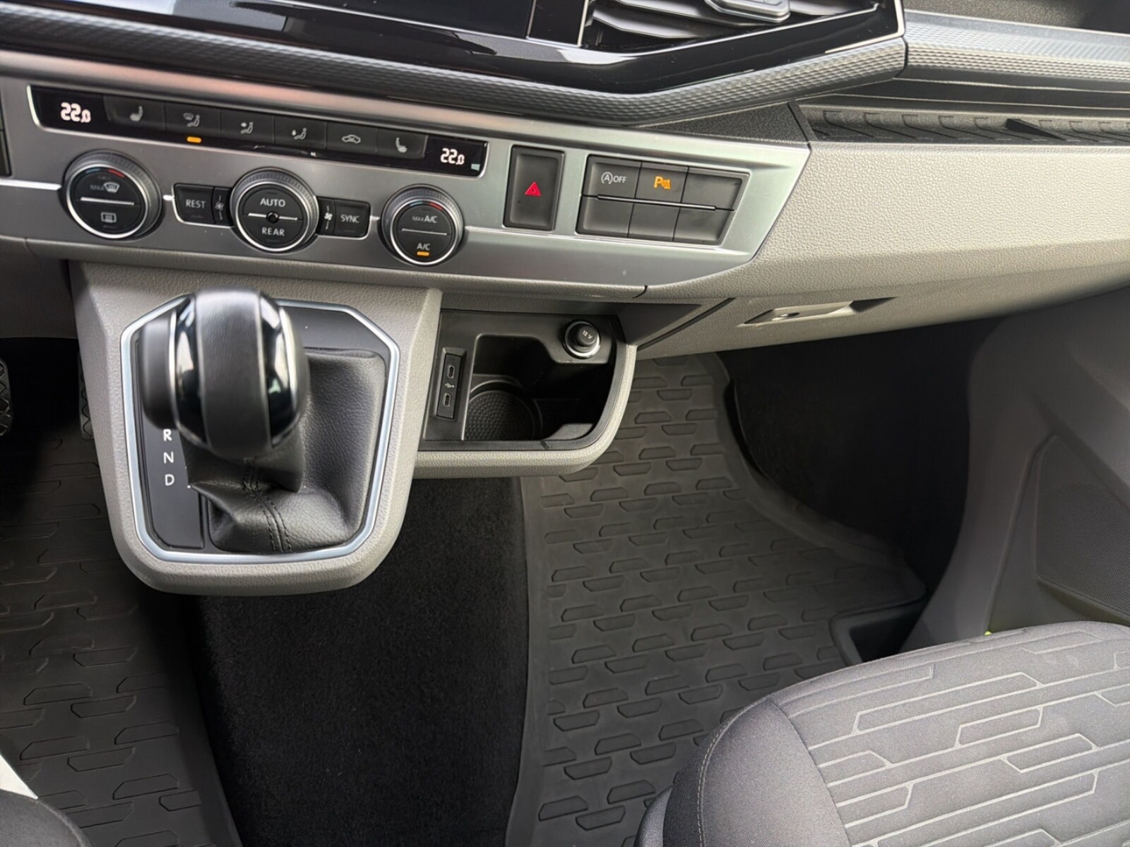 Volkswagen T6.1 Caravelle langer Radstand – Bild 14