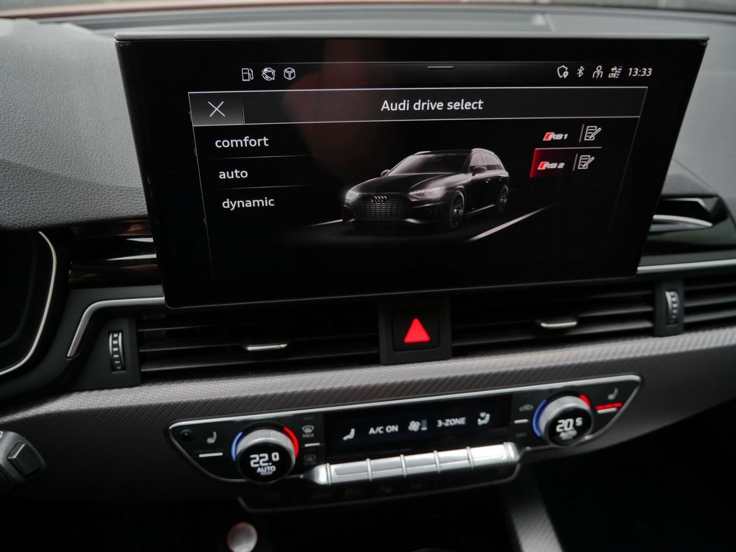 Image about Audi RS 4 Avant TFSI quattro tiptronic