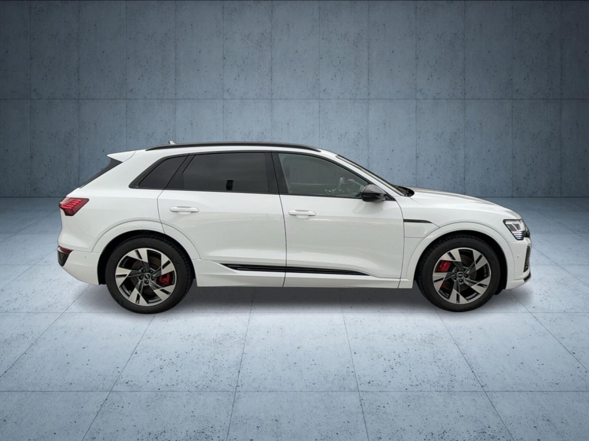 Audi Q8 e-tron S line
