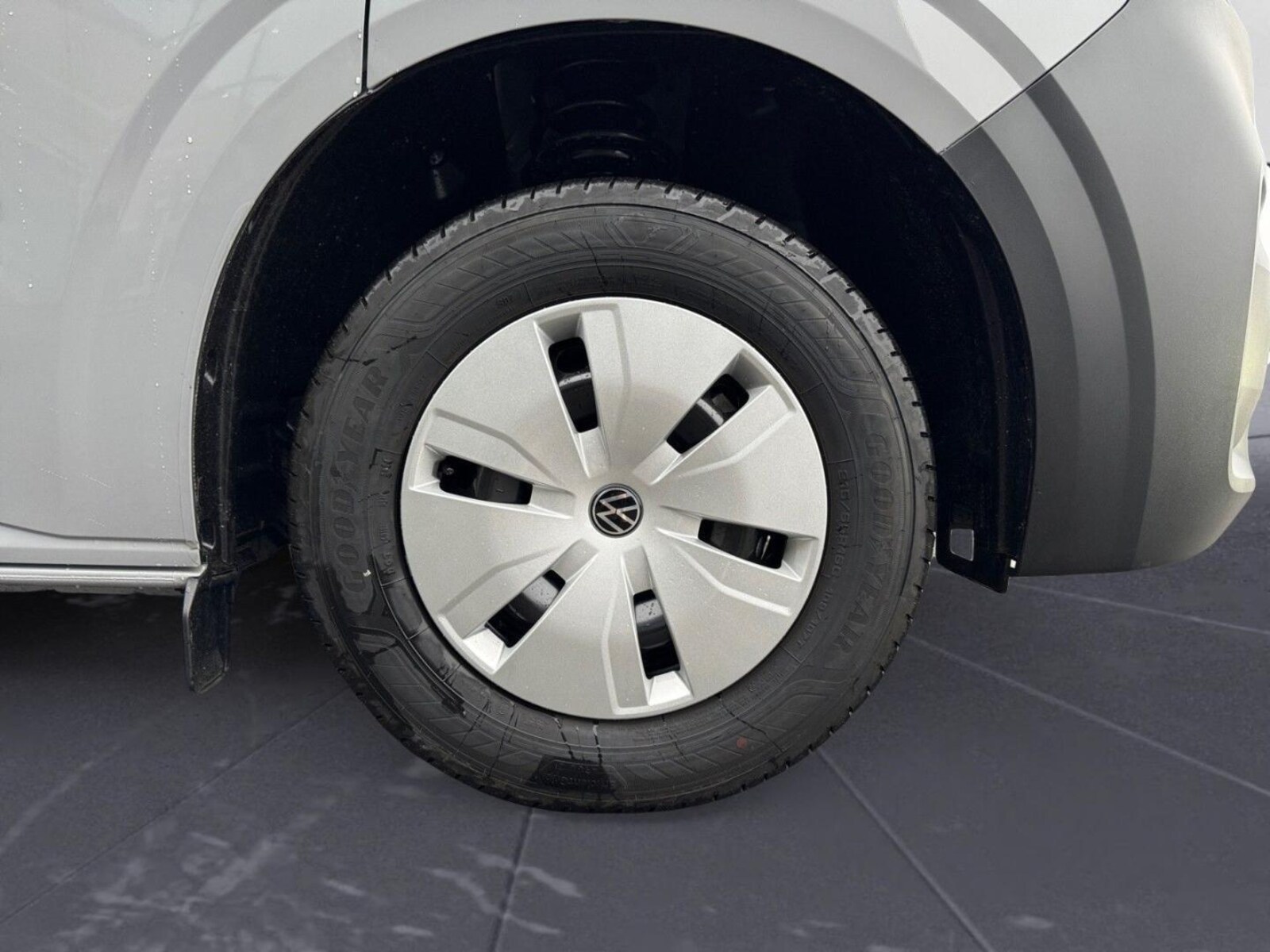 Volkswagen Transporter Kasten kurzer Radstand – Bild 11