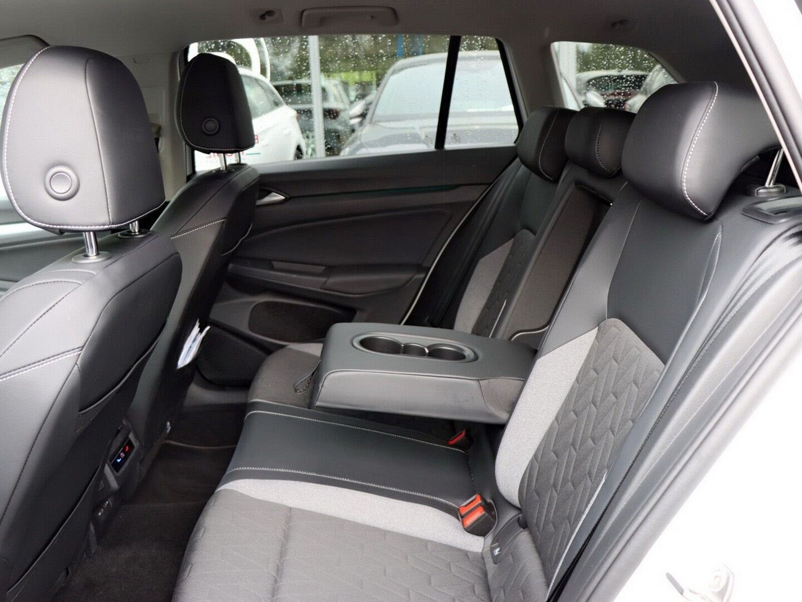 Volkswagen Golf Variant – Bild 5