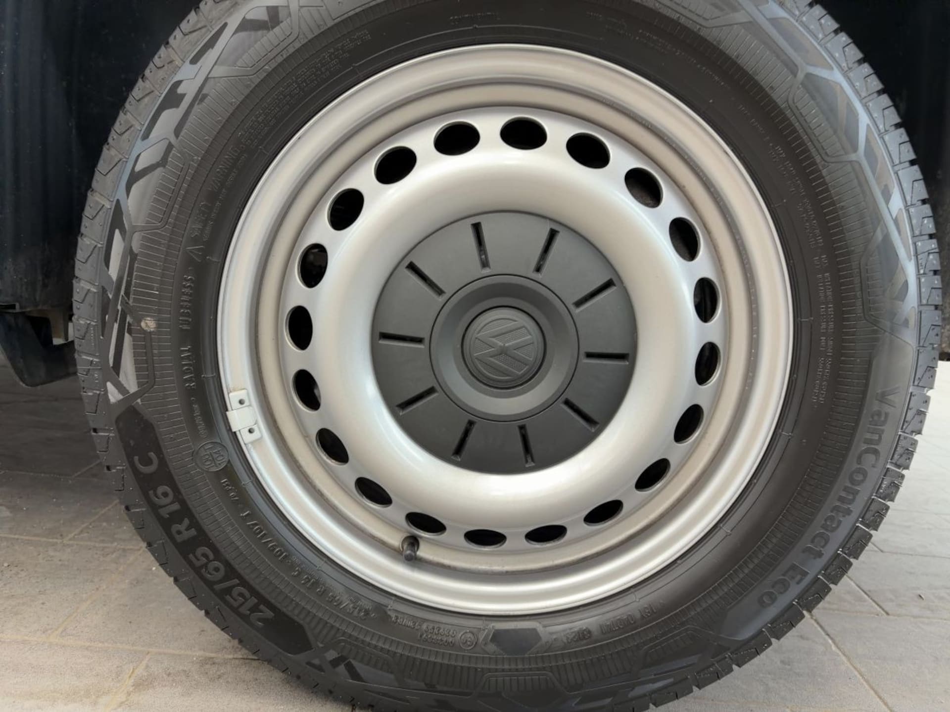 Volkswagen T6.1 Transporter Kombi langer Radstand