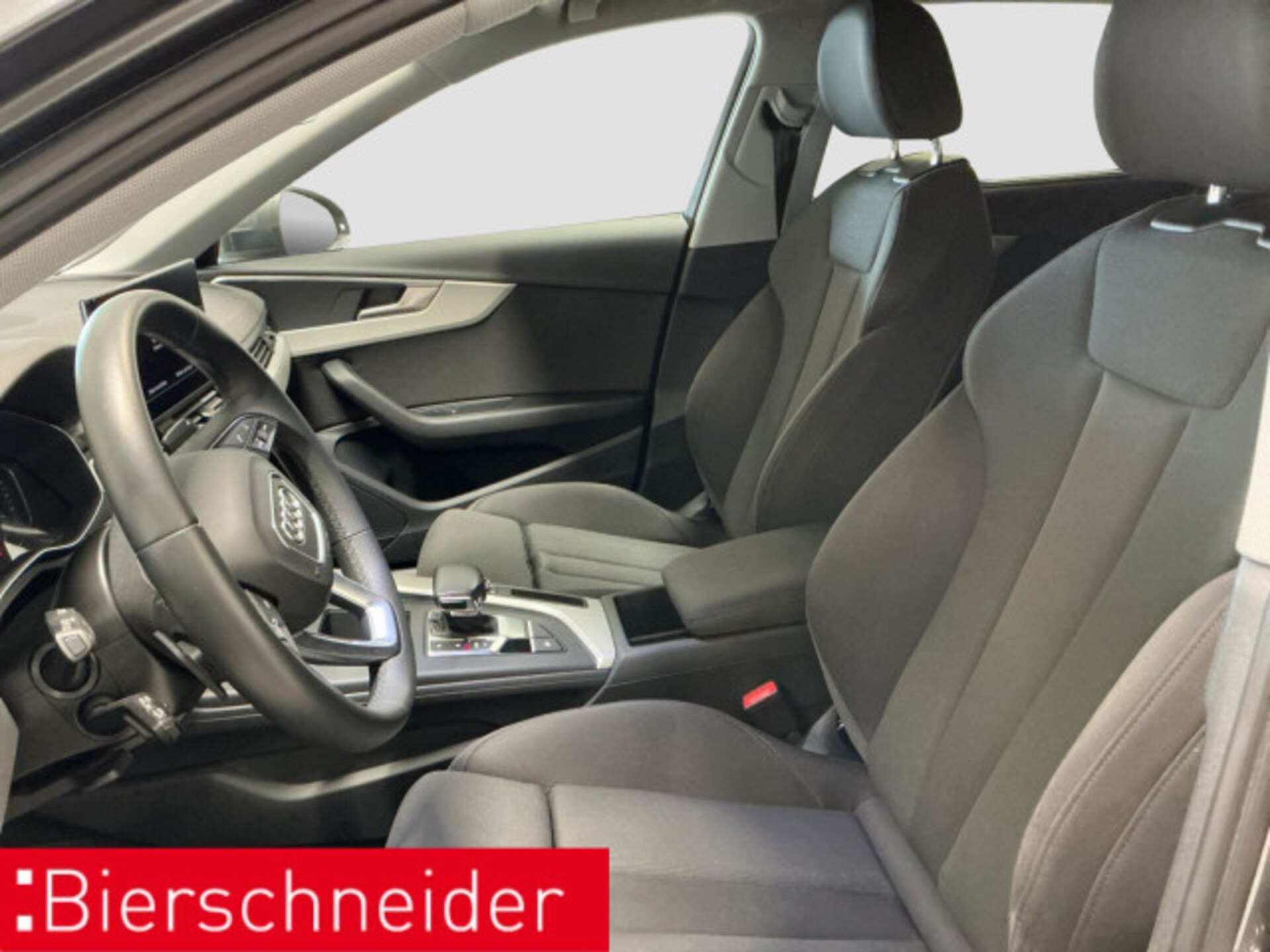 Audi A4 Avant S line