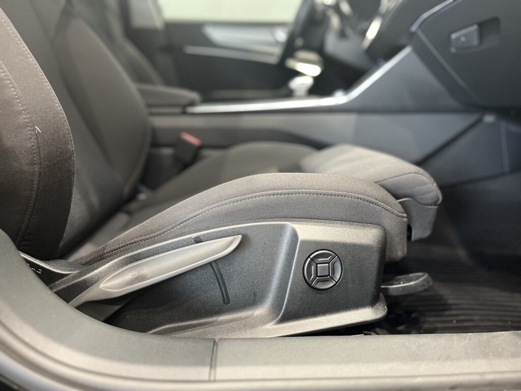 Image about Audi A6 Avant A6 Avant 40 TDI quattro Proline Sport 204 hk S tronic