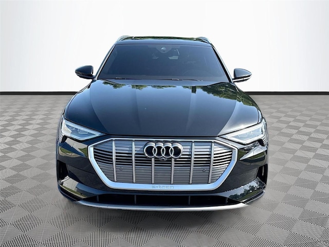 2022 Audi e-tron