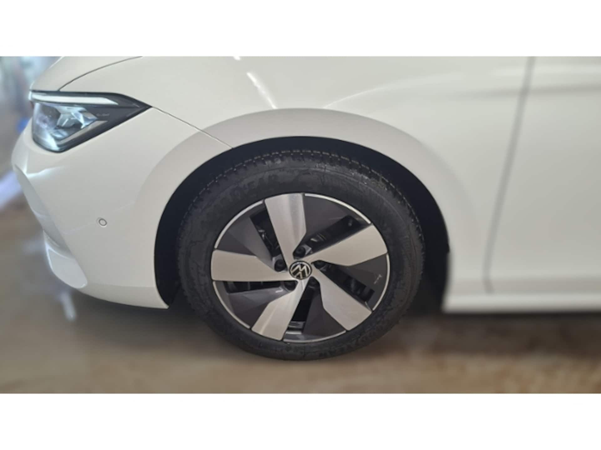 Volkswagen Passat Elegance