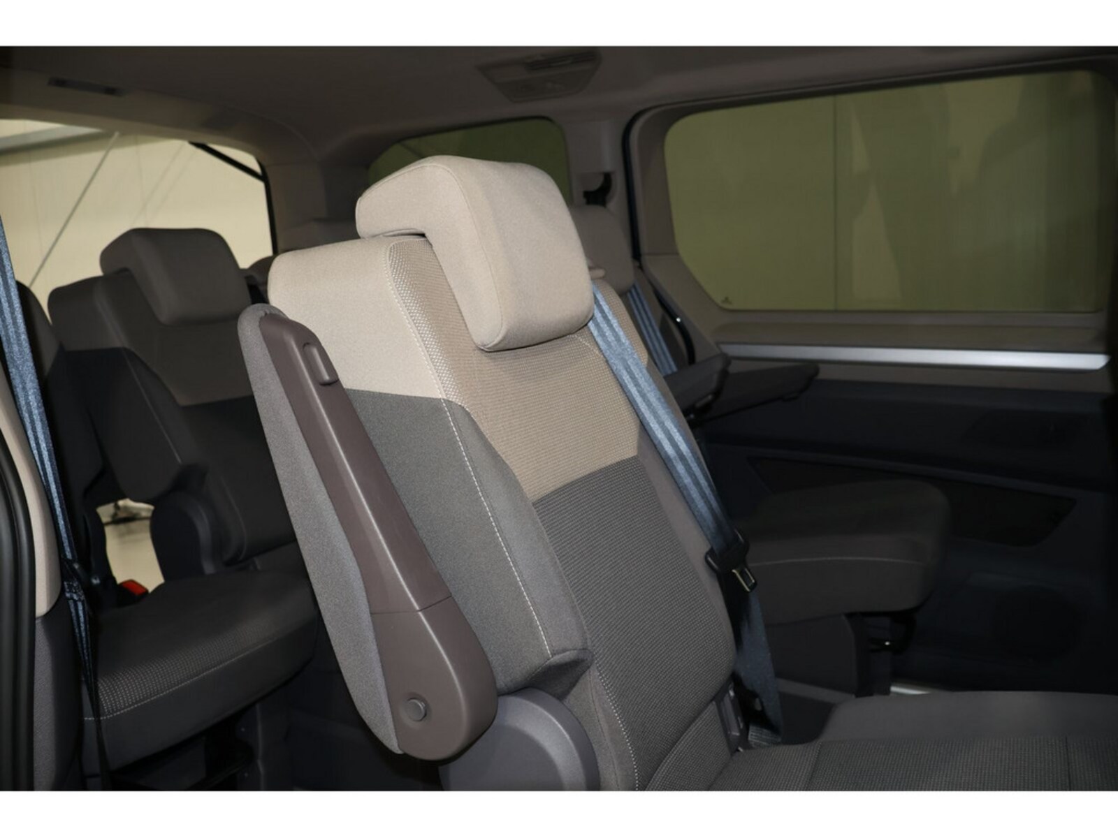 Volkswagen Multivan – Bild 17