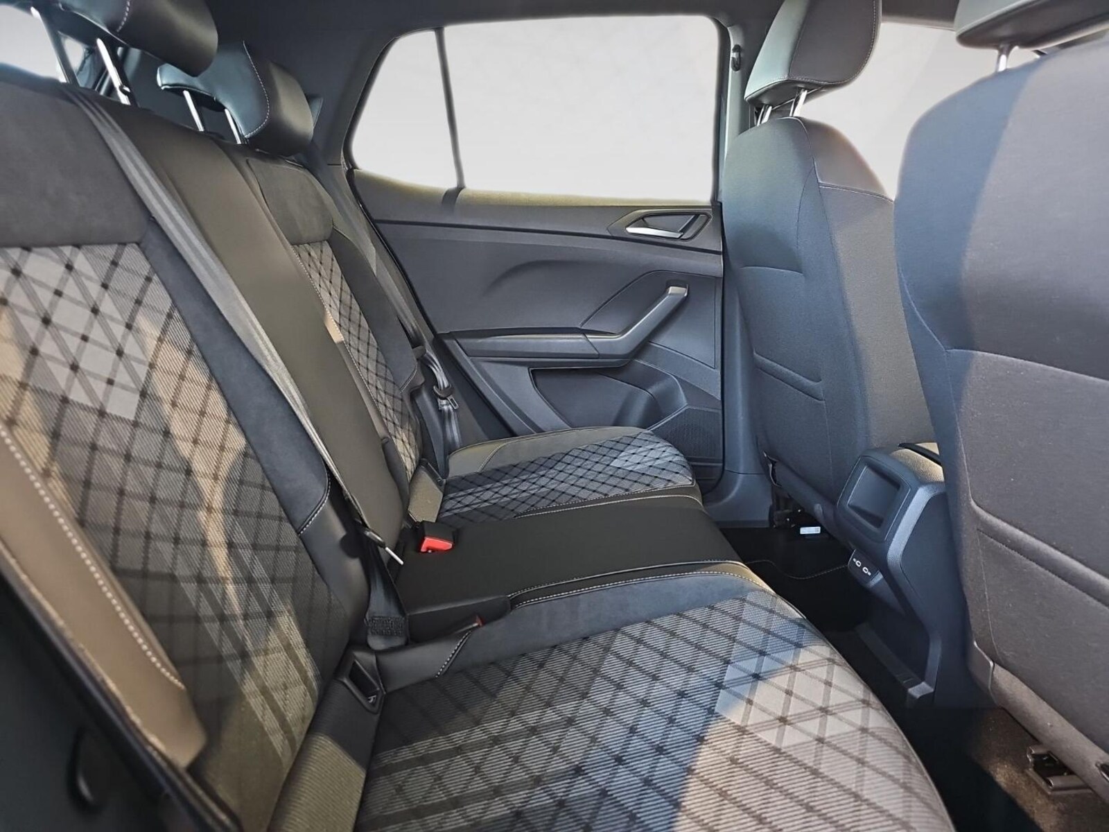 Volkswagen T-Cross – Bild 10