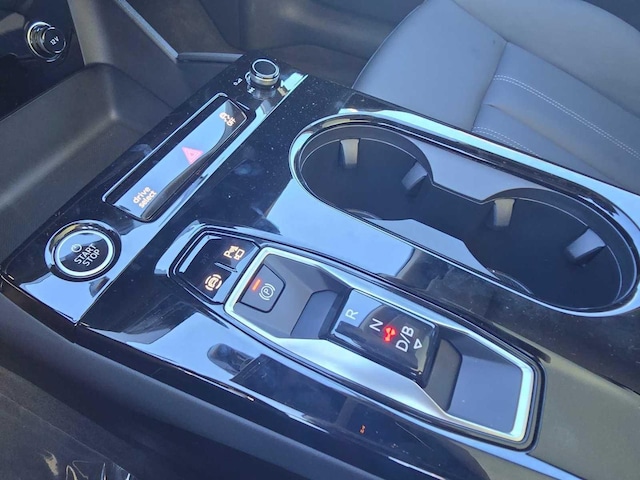 2025 Audi A6 Sportback e-tron Premium - Photo 33