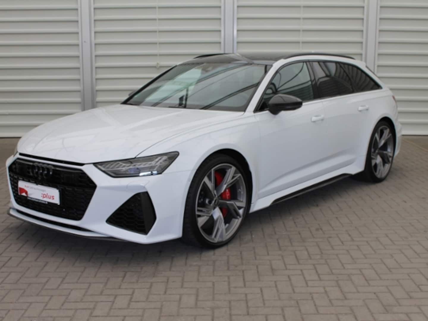 Bild über Audi RS 6 Avant performance TFSI quattro tiptronic - für weitere Informationen kontaktieren Sie den Audi Partner