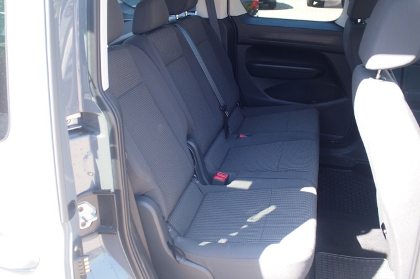 Volkswagen Caddy – Bild 9