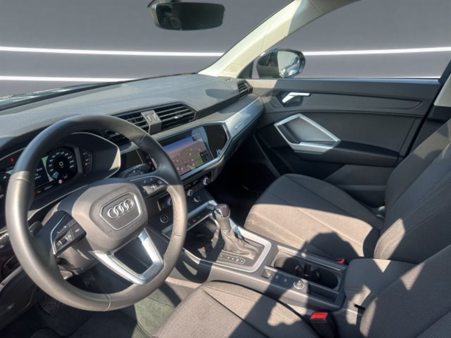 Bild über Audi Q3 advanced 35 TDI S tronic - für weitere Informationen kontaktieren Sie den Audi Partner
