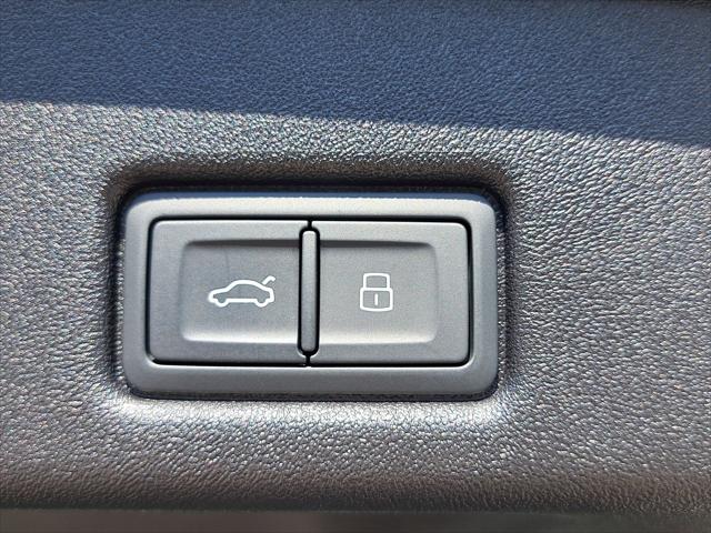 2025 Audi Q5 Sportback Premium Plus - Photo 13