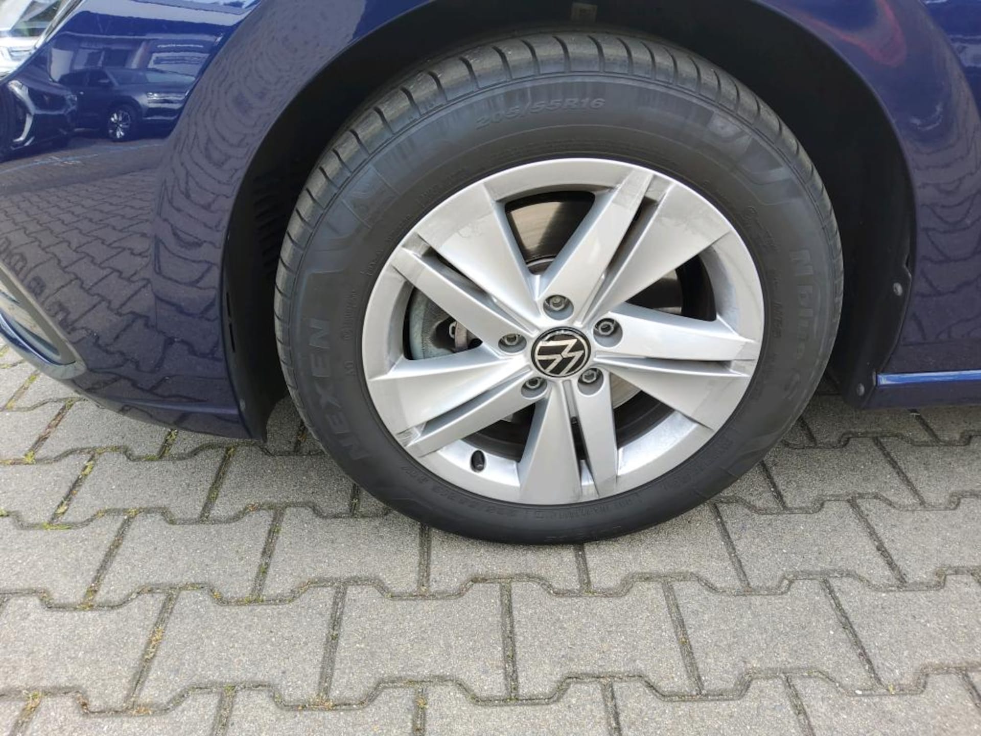 Volkswagen Golf Variant Life