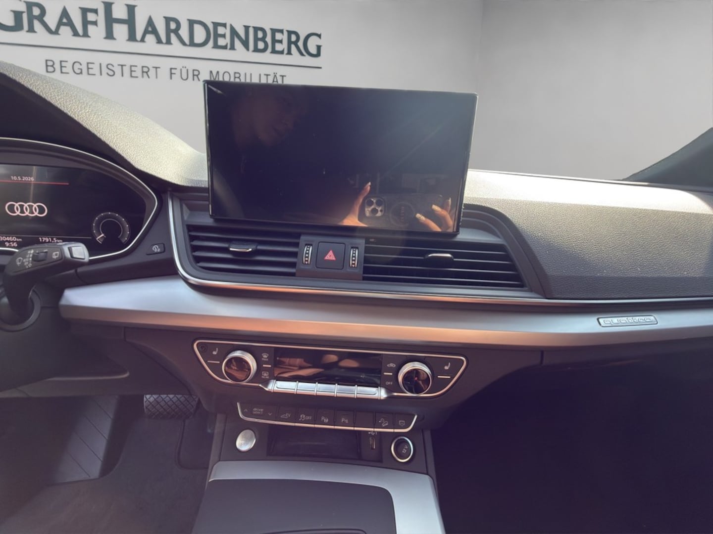 Bild über Audi Q5 TFSI e S line 55 TFSI e quattro S tronic - für weitere Informationen kontaktieren Sie den Audi Partner
