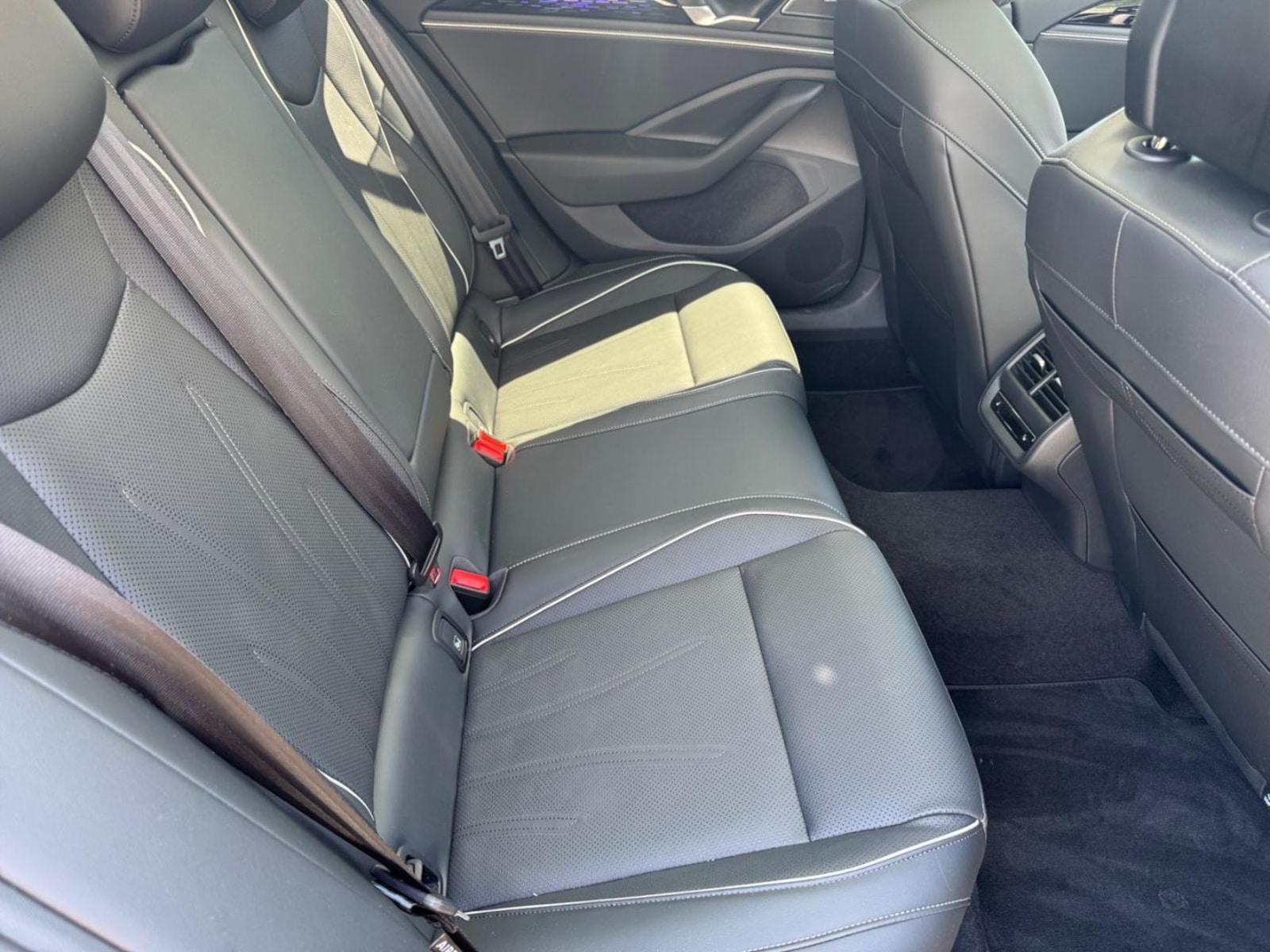Volkswagen Passat – Bild 12