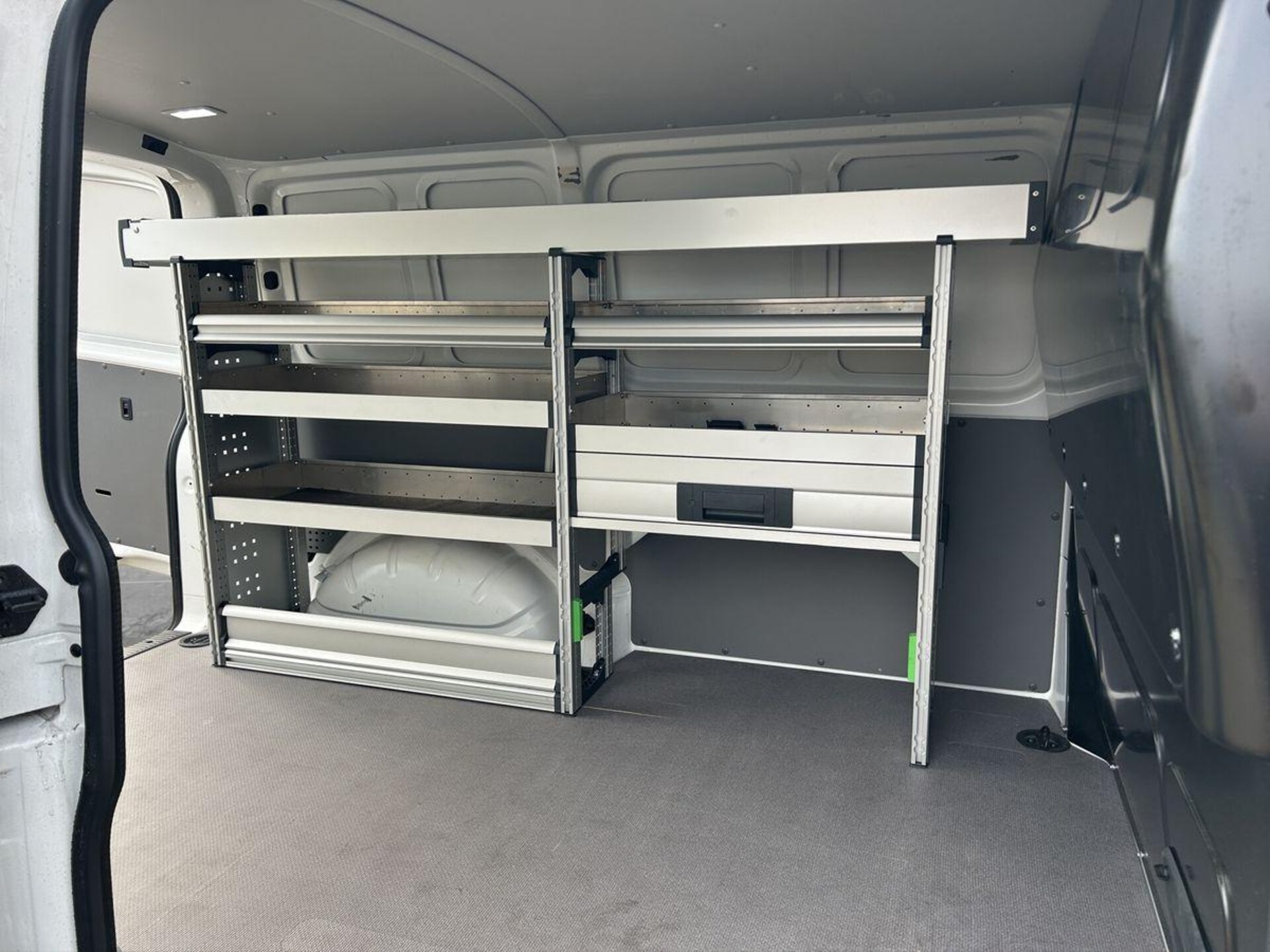 Volkswagen T6.1 Transporter Kasten kurzer Radstand