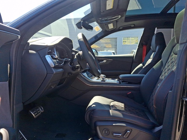 2026 Audi SQ8 Prestige - Photo 9