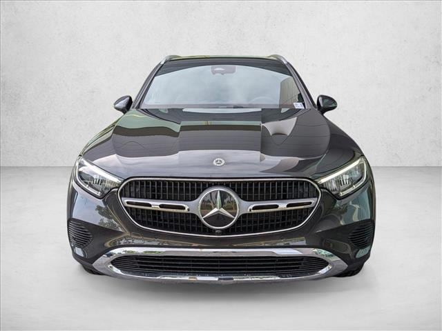 2025 Mercedes-Benz GLC 300
