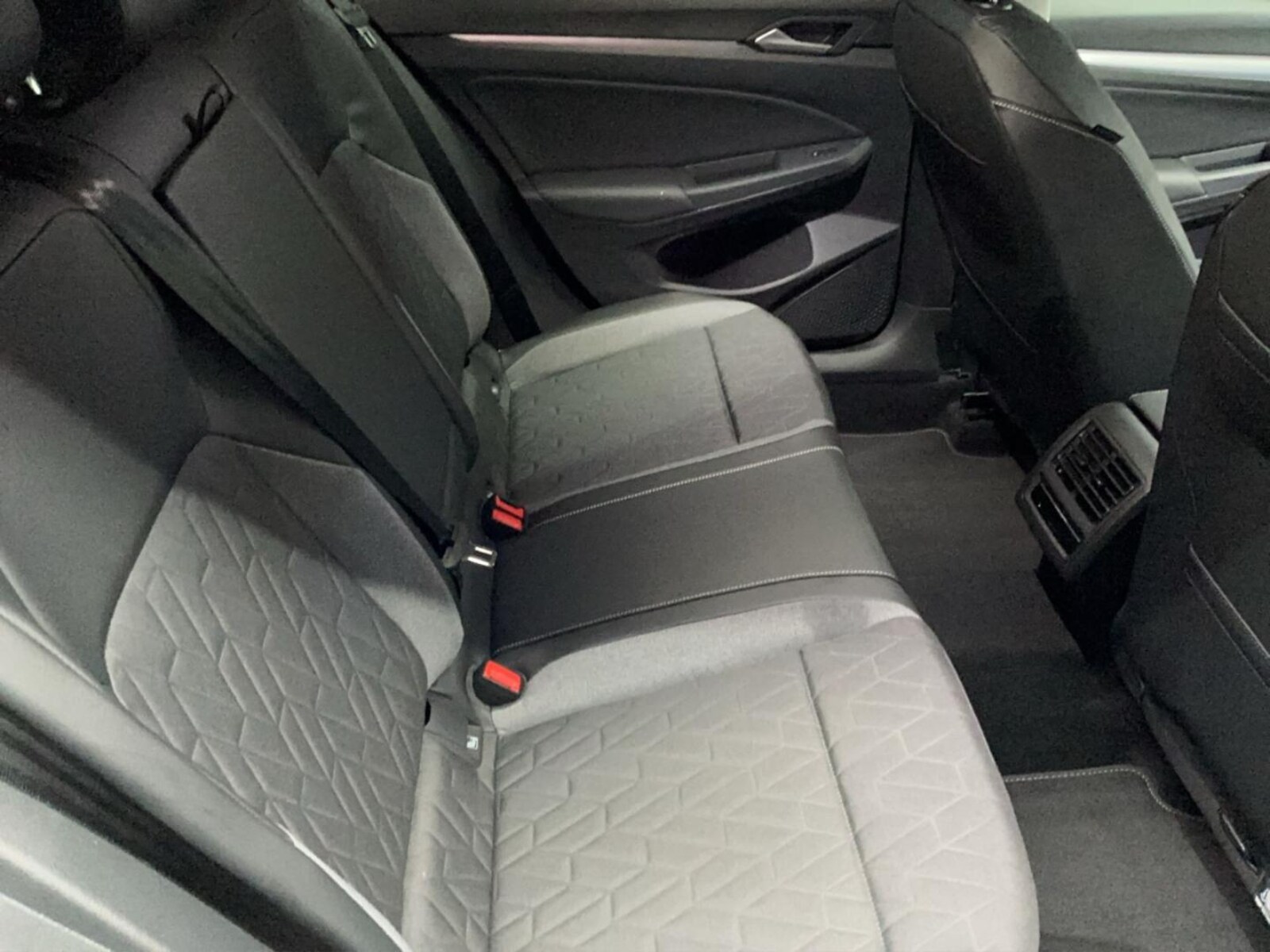 Volkswagen Golf Variant – Bild 17